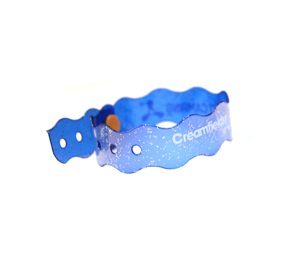 Glitterband vinyl wristband